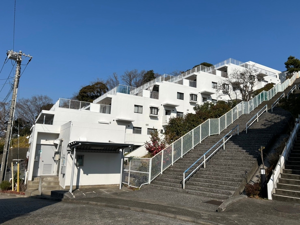 【クレール洋光台テラスハウスレフトウイング】外観
