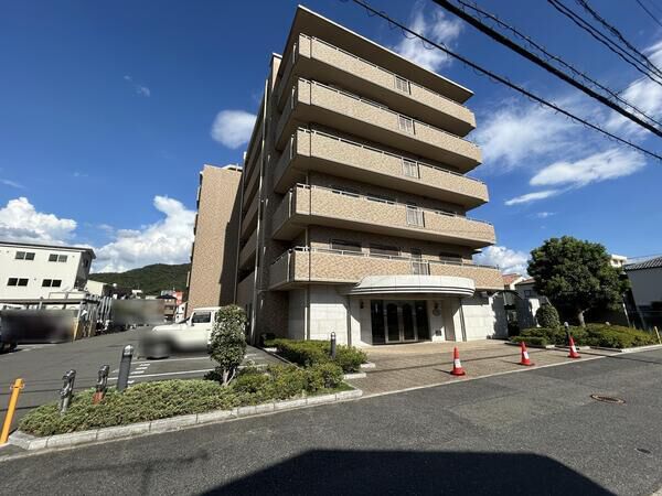 【ローレルコート戸坂】外観