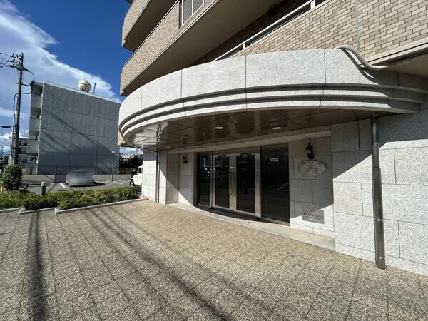 【ローレルコート戸坂】エントランス 【ローレルコート戸坂】エントランス