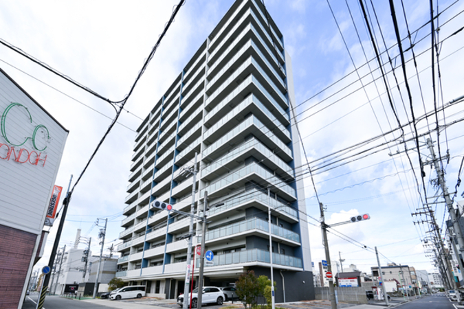 【ファミリアーレ名古屋港レジデンス】外観