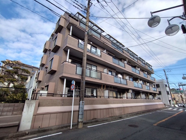 【ライオンズマンション横浜保土ヶ谷】外観