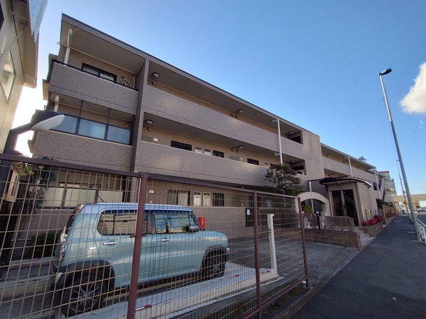 【ハイコートつきみ野】外観