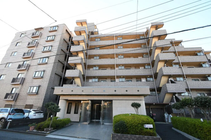【レーベンハイム鶴瀬】外観
