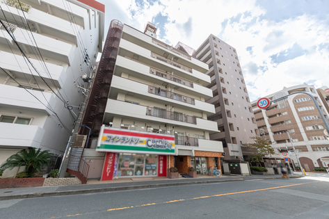 「江坂」駅徒歩４分の立地