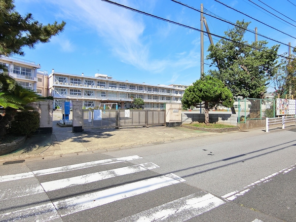 検見川小学校