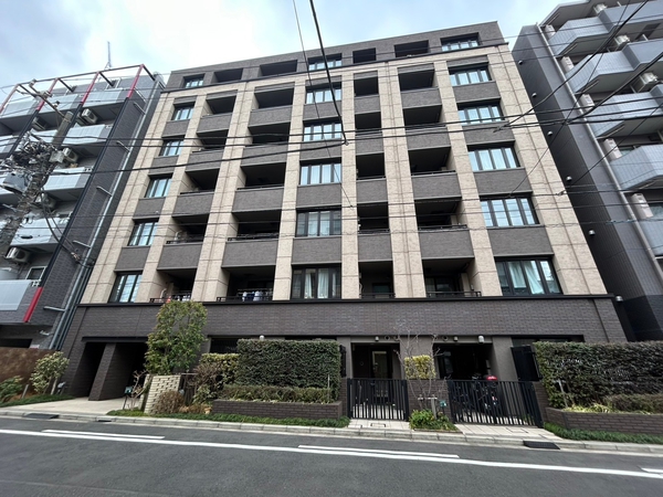 【クレヴィア横濱弘明寺】外観