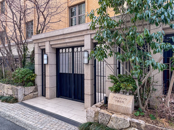 【グランドメゾン夕陽丘町】エントランス