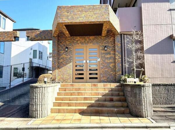 【杁中ヒルズ】エントラン