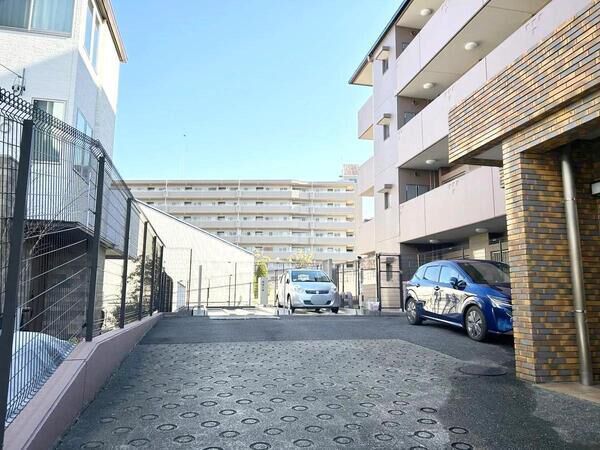 【杁中ヒルズ】共用部分(駐車場) 【杁中ヒルズ】共用部分(駐車場)