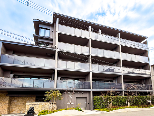 【ライオンズ鴨川東】外観