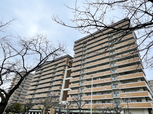 【さざなみプラザ22号棟】外観