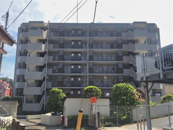 【モアステージ横浜鶴ヶ峰】外観