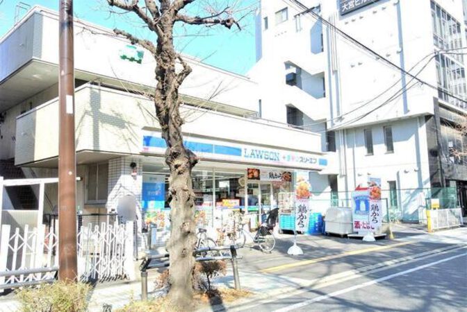 ローソン・スリーエフ大宮桜木町店　約210m