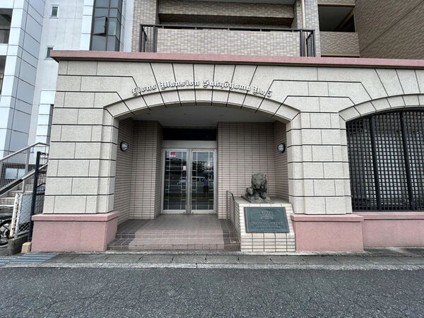 【ライオンズマンション左京山第5】エントランス 【ライオンズマンション左京山第5】エントランス