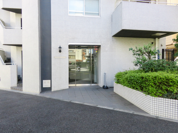 【代々木公園ガーデニア】エントランス