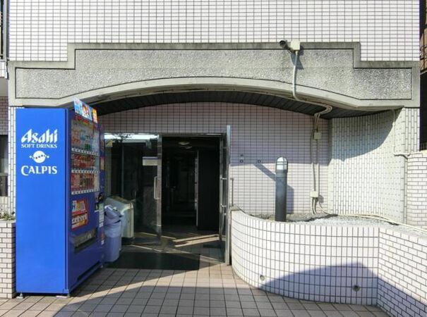 【メゾンドエトレーヌ】エントランス