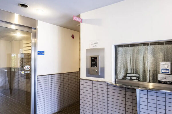 【八乙女シティハウス】エントランス