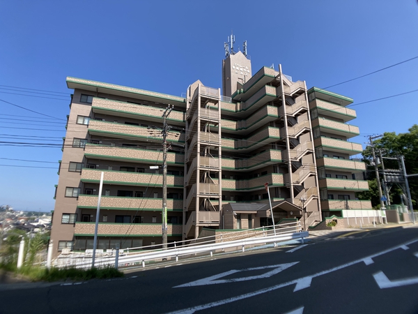【エクレール多賀城中央ヒルズ】外観写真