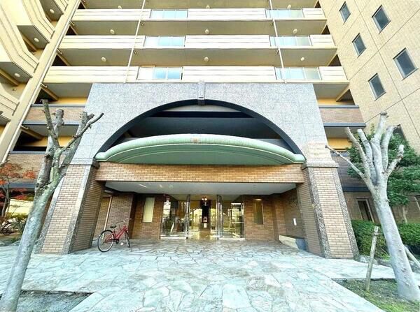 【アーティックス箱崎九大前】エントランス1