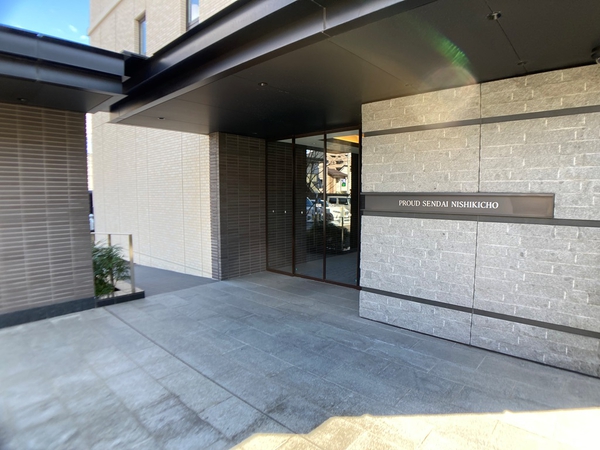 【プラウド仙台錦町】エントランスアプローチ 【プラウド仙台錦町】エントランスアプローチ