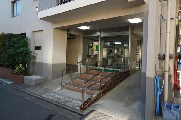 【東亜サウスキャッスル】エントランス