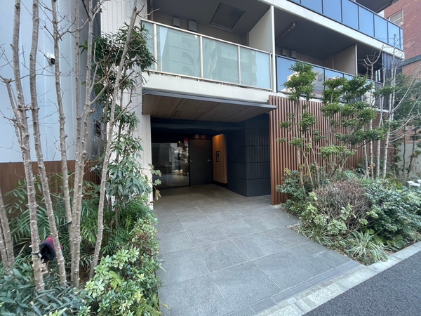【クリオラベルヴィ松戸】エントランス