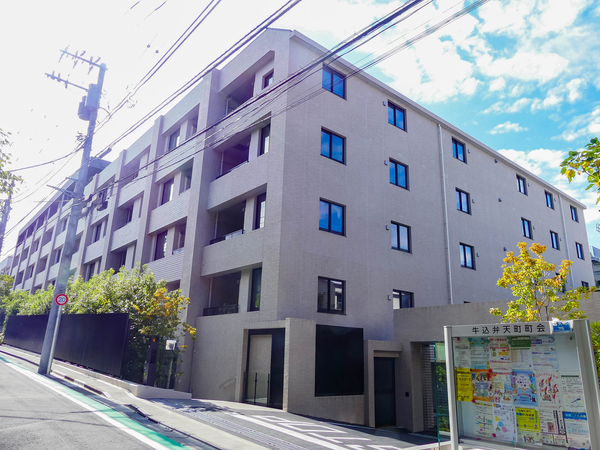 【ブランズ牛込柳町】外観