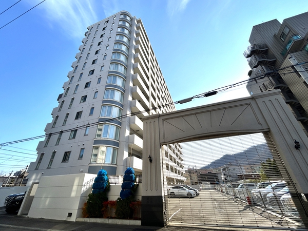 【グランファーレ伏見アクアスプリングス】外観