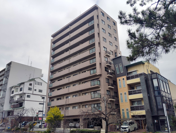 【リソシエ御所西】外観 【リソシエ御所西】外観