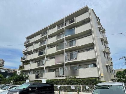６階建、エレベーターが１基ございます