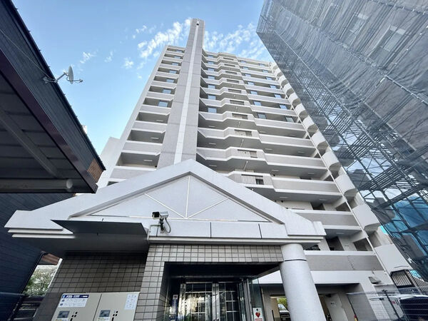 【春日公園パークマンション】エントランス 【春日公園パークマンション】エントランス