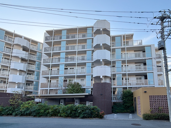 【BELISTAあざみ野】外観