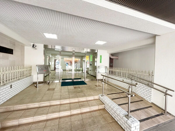 【飛鳥山スカイハイツ】エントランス 【飛鳥山スカイハイツ】エントランス