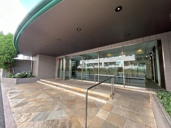 【アクセス別府リバーサイド】エントランス