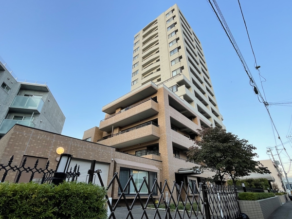 【エバメゾン宮の森神宮前】外観