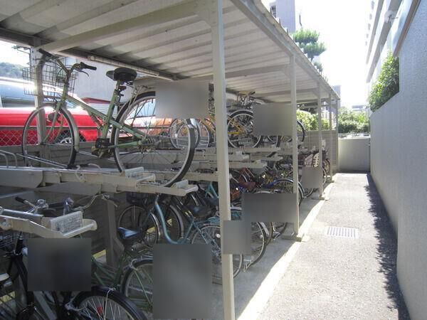 【ヴェール牛田】＜駐輪場＞