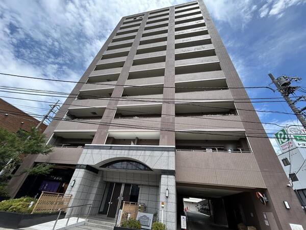【日神パレステージ大宮パルティール】外観