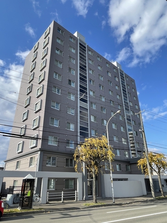 エクセルシオールプレタ学園前