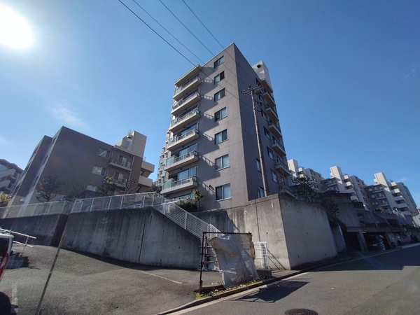【リーベスト保土ヶ谷A棟】外観