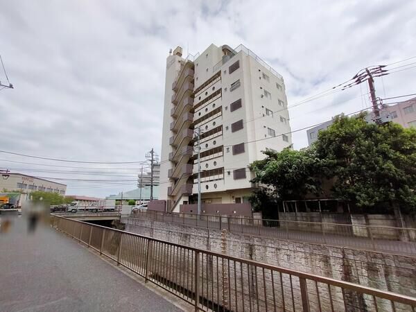 【ロイヤル方南町マンション】外観写真