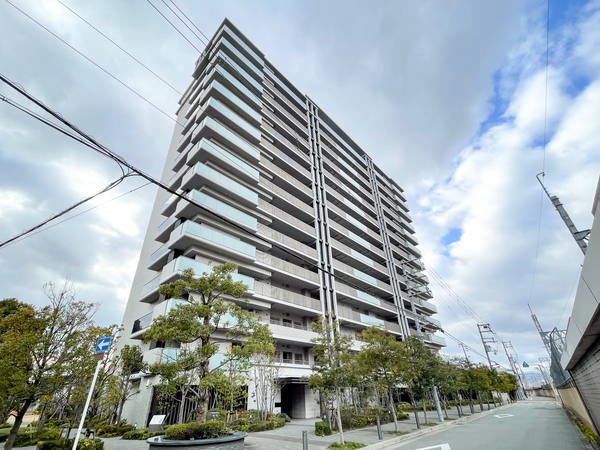 【ルネ加島駅前パークフロント】外観