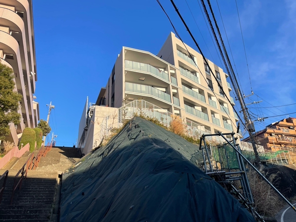 【クオス鷺沼ザブライトコート】外観