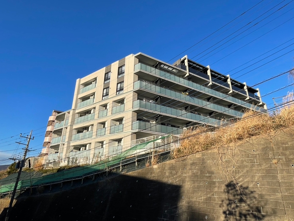 【クオス鷺沼ザブライトコート】外観