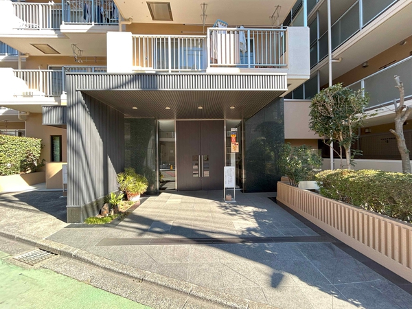 【オリエント聖蹟桜ケ丘ハウス】アプローチ 【オリエント聖蹟桜ケ丘ハウス】アプローチ