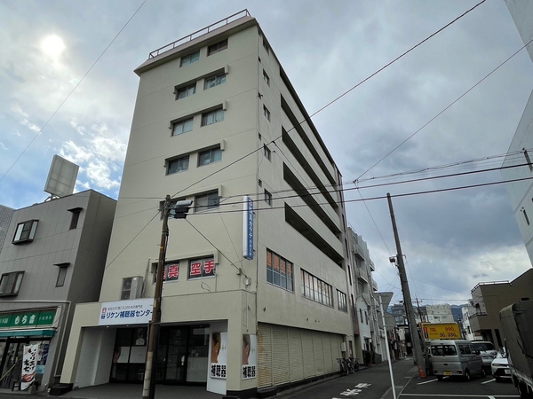 【栄町マンション】外観 【栄町マンション】外観