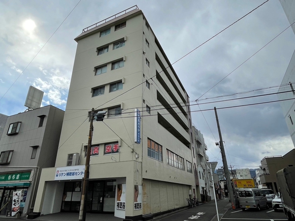 【栄町マンション】外観