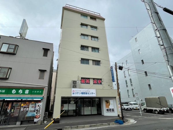 【栄町マンション】外観