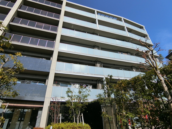 【クレストフォルム生田グランヒルズ】外観
