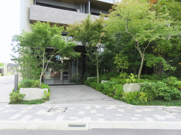 【プラウド世田谷砧ガーデンテラス】エントランス 【プラウド世田谷砧ガーデンテラス】エントランス