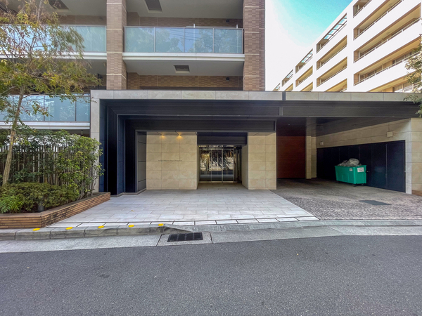 【デュオヒルズ西宮北口若山町】エントランス 【デュオヒルズ西宮北口若山町】エントランス